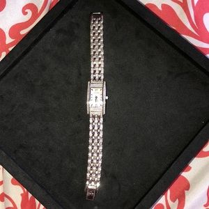 Watch needs battery better fit for small wrist